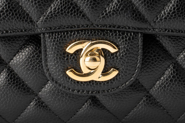 Chanel Medium Classic Flap Caviar Black