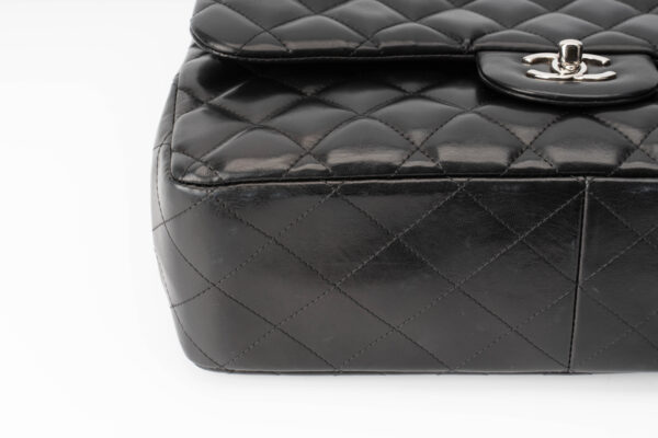 Chanel Jumbo Classic Flap Lambskin Black